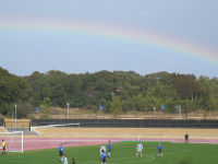アビスパ福岡ＶＳ川崎フロンターレの練習試合。朝から、荒れた天気でしたが、開始のホイッスルとともに、太陽が顔を出しました。